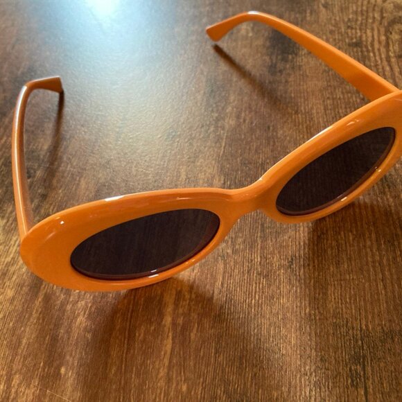 NWOT Unbranded Women's Rounded Oval Orange Cat Eye Kurt Cobain Style Sunglasses - Picture 5 of 6